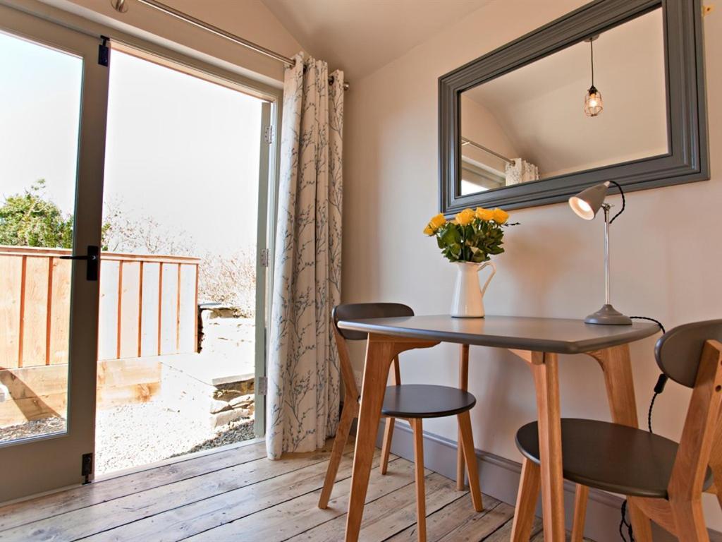 Grove Park Bed & Breakfast Newport  Bilik gambar